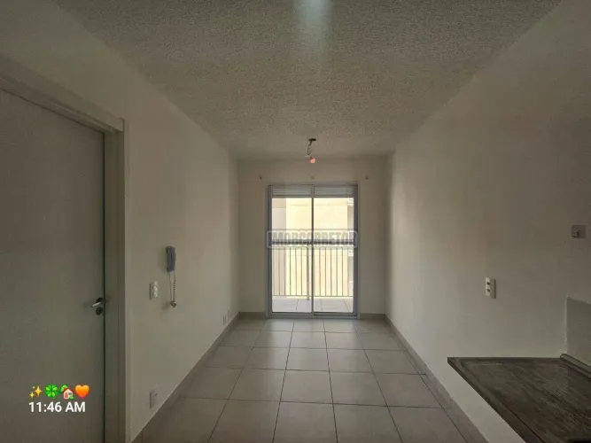 Apartamento localizado na Avenida Rudge, nº 417, próximo à Avenida Rio Branco