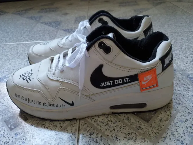 TÊNIS NIKE 41