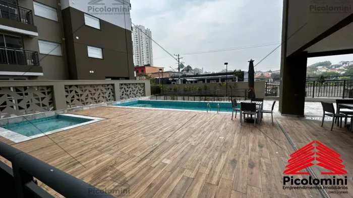 Apartamento para locação bem localizado, a 150m da Av. João Xlll, 40m2, andar alto, vaga d