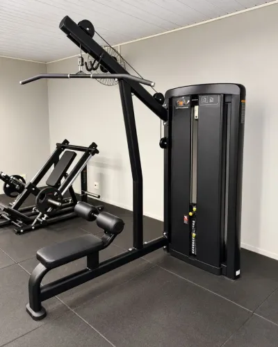 Máquina Puxada Alta Pulley Frente Profissional Lat Pulldown - NOVA