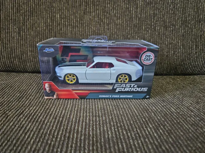 Miniatura Carro Ford Mustang "Roman's" - Velozes e Furiosos - 1/32 - Jada Toys