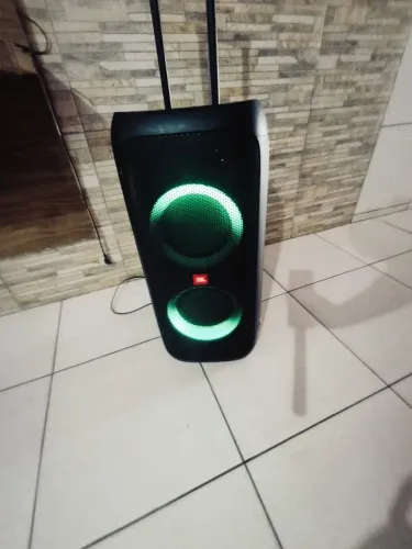 Caixa de som JBL patbox 310 perfeita 2.400 reais 