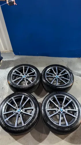 RODAS ORIGINAIS BMW ARO 18 com pneus Runflat