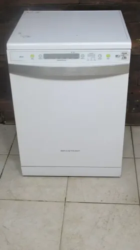 Lava-Louças Brastemp ative 12 Serviços Modelo BLF12. Usada com muito pouco uso