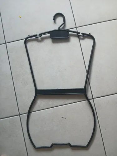 Cabide corpo inteiro 