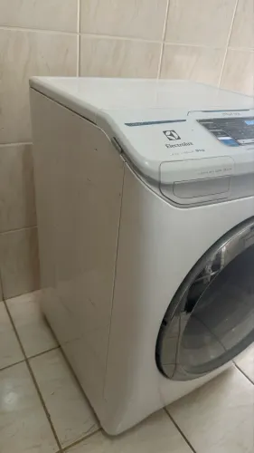 Lava e seca Electrolux 9KG 