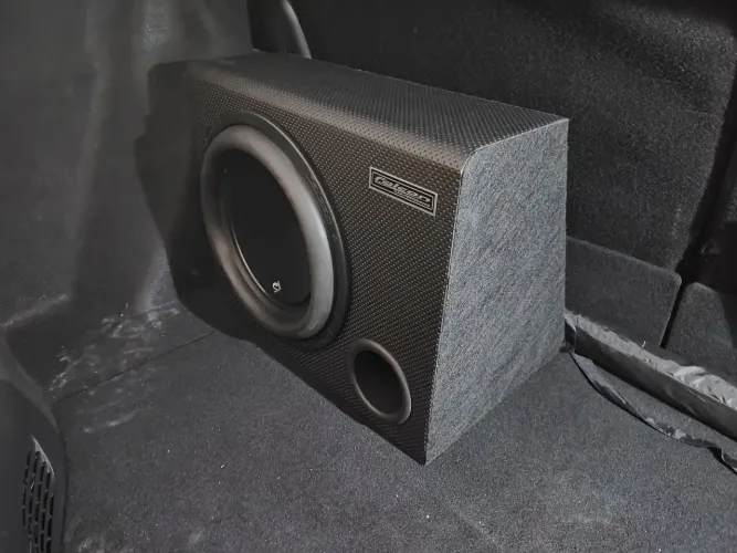 Caixa Dutada Falcon 12" 250w