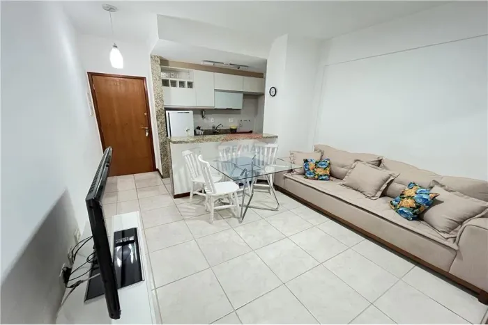 Excelente opção de quarto e sala todo mobiliado com 1 vaga de garagem na melhor localizaçã