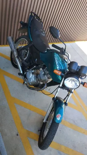 Vendo cg titam 125 2002 leia o anúncio sou de anapolis