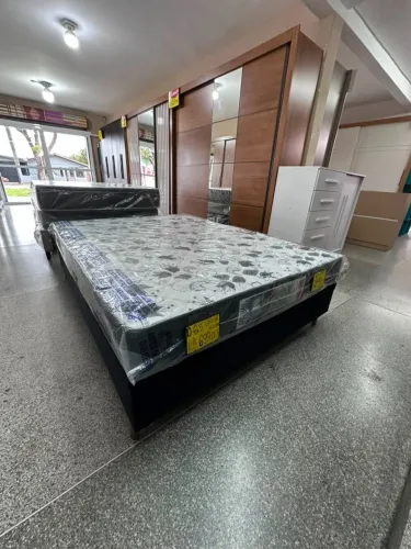 Conjunto Box com colchao de espuma para ate 150 kg 