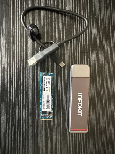 SSD NVMe 500GB M.2 em excelente estado + Case Gaveta USB de BRINDE!