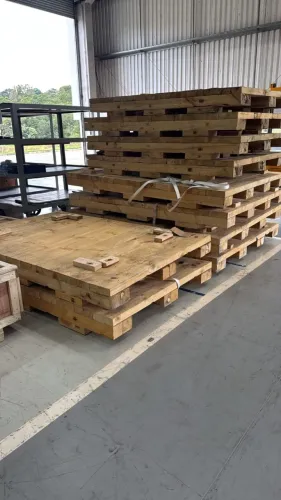 Pallet madeira - fumigado - ótimo estado
