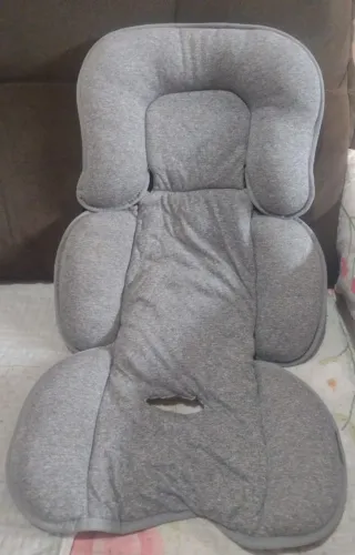 Almofada para carrinho de bebê