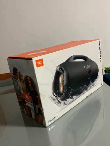 BOOMBOX 4 - PRETA