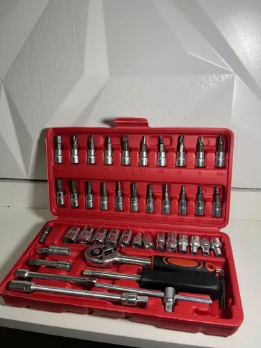 ? Jogo de Soquetes e Chaves 46 Peças com Maleta - Kit Completo para Mecânica e Reparos