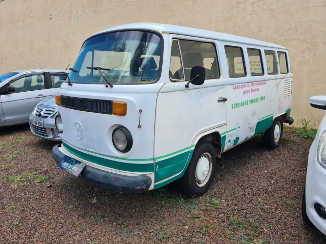 Volkswagen Kombi Standard/ Luxo/ Serie Prata 1996