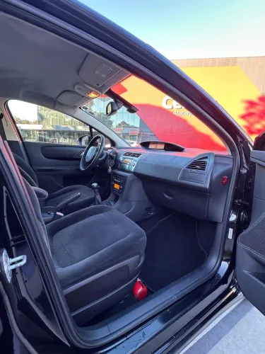 Citroen C4 Excl./excl. Solar. 2.0 Flex 16V Mec. 2011