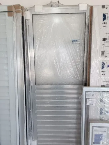 Porta Veneziana 80cm Com Vidro