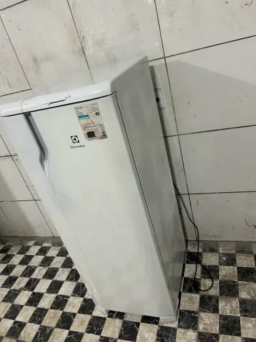 Geladeira Electrolux comum