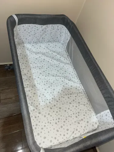Berço Portátil Moises Co-bed Com Balanço Mosquiteiro e Cesto Cinza - Kababy