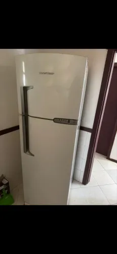Vendo uma geladeira