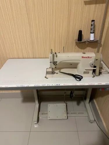 Máquina reta sunsir R$ 1.000,00