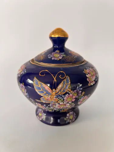 Bomboniere com Tampa em Porcelana Azul Cobalto ? Borboleta Dourada