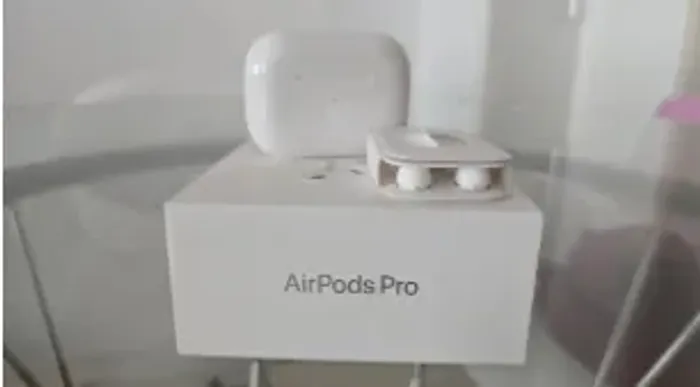 Apple AirPods Pro 2 (2ª Geração) - Estado de Novo - Aceito OLX Pay