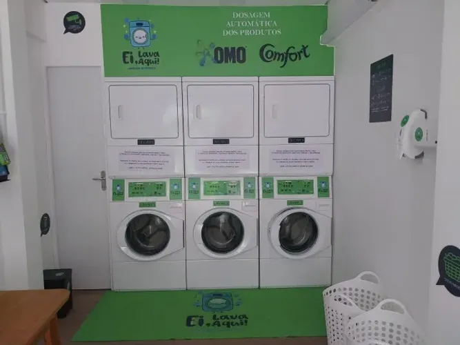 Lavanderia autosserviço completa à venda - 3 conjuntos profissionais (lavar + secar)