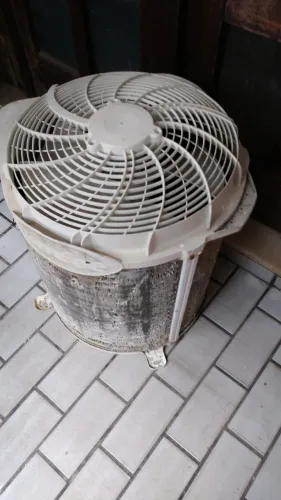 Condensadora Comfee 12000 BTUs 