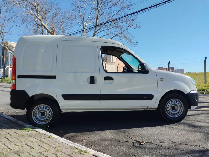 Renault Kangoo Express Hi-flex 1.6 16V 2018