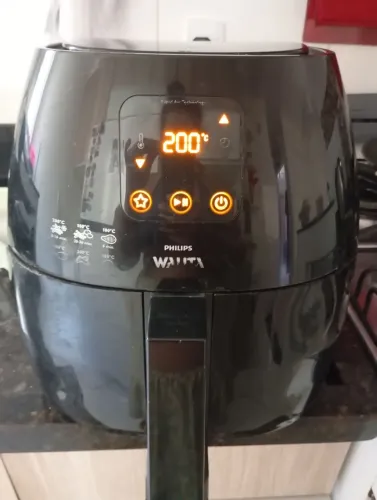 Air Fryer Philips Walita Digital- funcionando