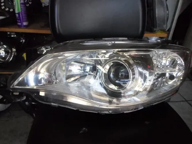 Farol Esquerdo Subaru Impreza Para Xenon 2008/12 Cromado