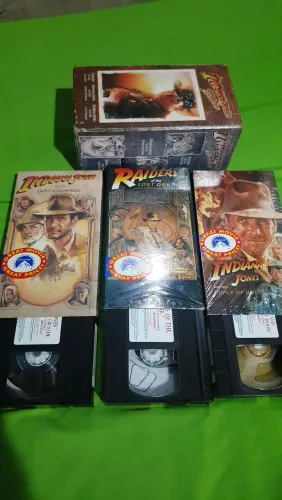 Box VHS indiana Jones trilogia em inglês