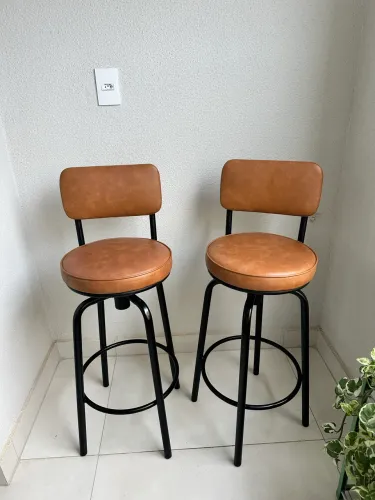 Jogo com 2 banquetas altas ? R$ 250 (as duas)