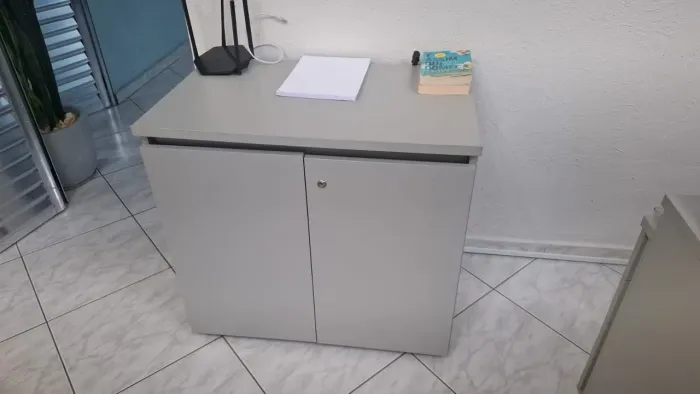 Móveis para escritório ótimo estado