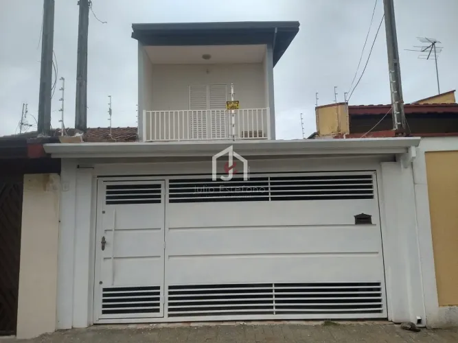 Sobrado com 3 dormitórios no bairro Vila Paulista em Taubaté