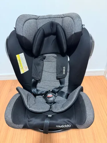 Cadeirinha para carro Kiddo semi nova