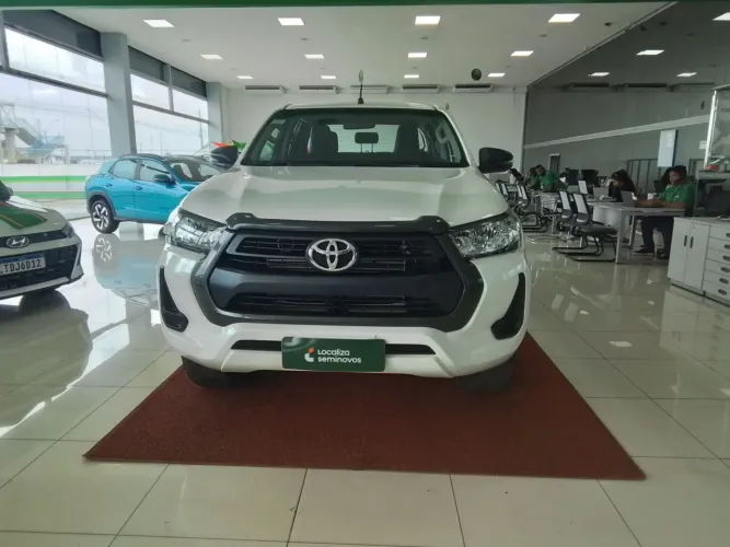 Toyota Hilux CD 4X4 2.8 Diesel Mec. 2024