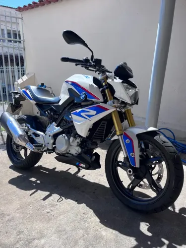 BMW muito nova 