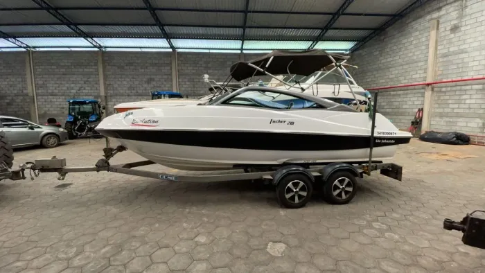 Lancha Focker 200 Evolution