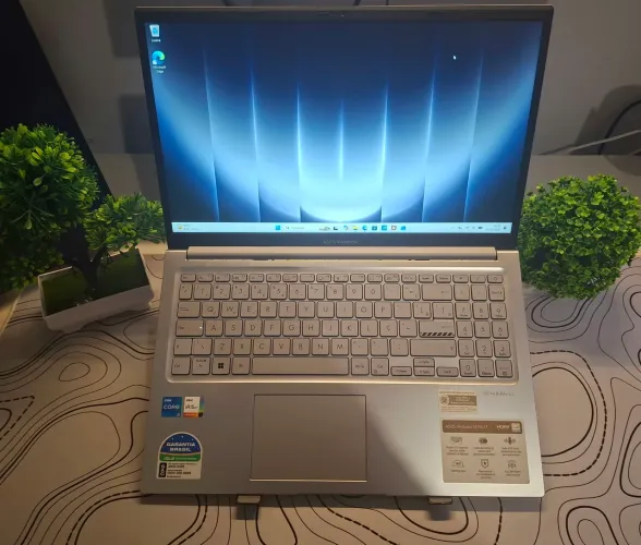 Notebook ASUS VivoBook 15 | i5 13ª Geração | SSD 512GB | 8GB RAM
