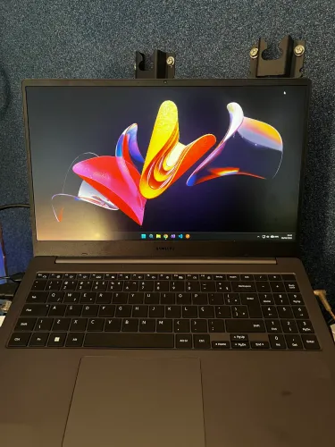 Notebook Samsung Galaxy Book2 (leia a descrição)