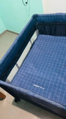 Vende-se chiqueirinho de bebê