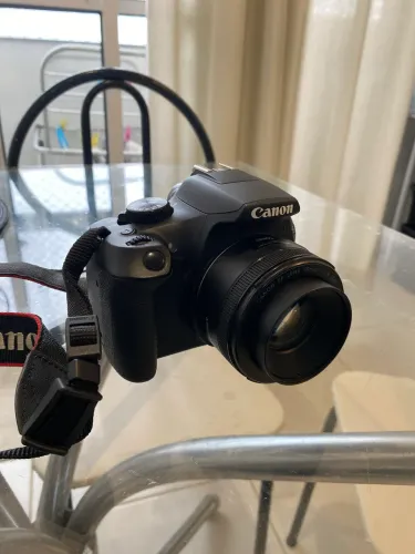 Cânon T6 (1300D)