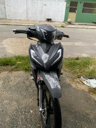Rio 125 injetada Toda boa só pegar e andar.