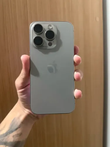 IPhone 15 pro 256g