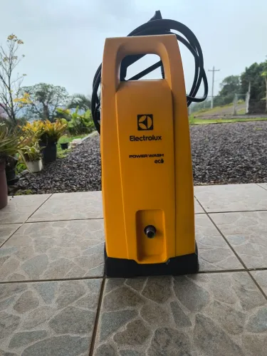 LAVADORA DE ALTA PRESSÃO ELETROLUX EWS31