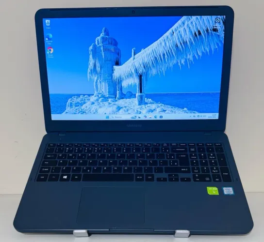 Samsung Expert i5 8ª Gen | 8GB + SSD NVMe | Placa de Vídeo Dedicada | Rápido