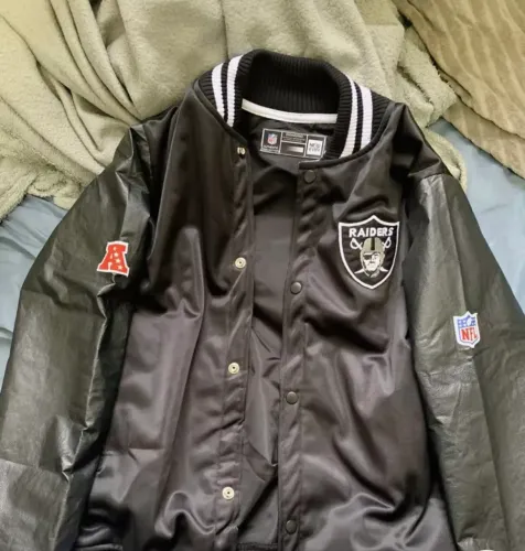JAQUETA VARSITY RAIDERS